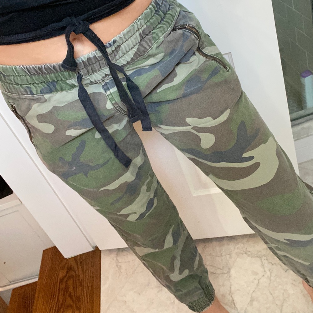 TNA Camo cargo pants with elastic waist